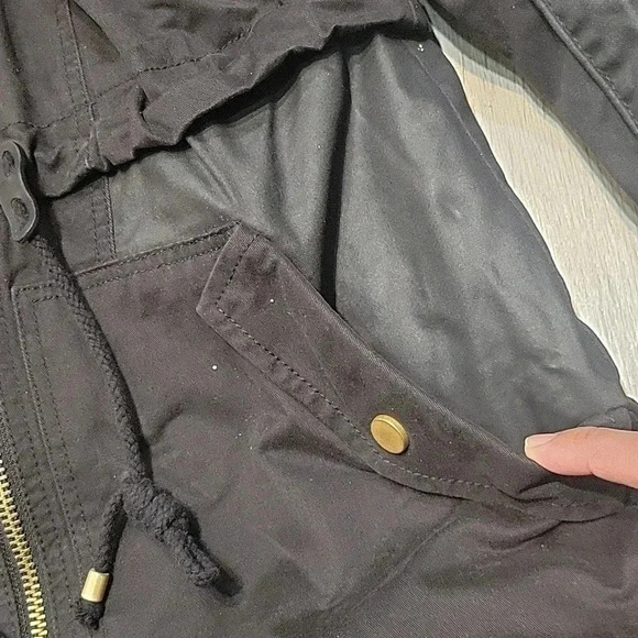 ATTENTION Black Detachable Lining Coat - Picture 14 of 16